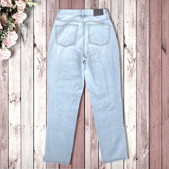 ☀️SOLD☀️Madewell Curvy Perfect Vintage Mom Jean Lt. Blue Sz 26 - Picture 5 of 11
